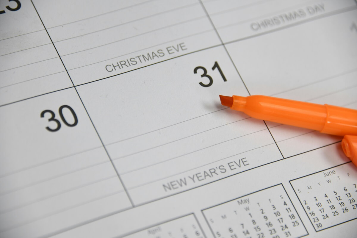 Fill in your schedule on the calendar