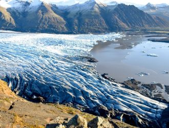 Driving_Icelands_Ring_Road
